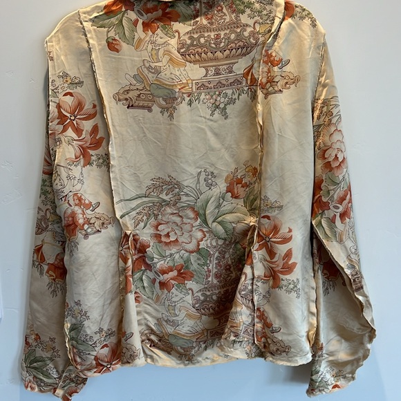 KRISTA LARSON 100% Silk Jacket - Picture 7 of 11